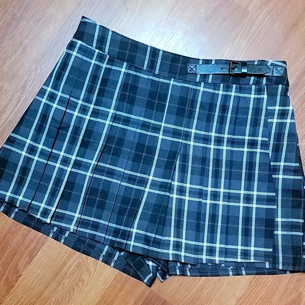 Plaid skirt